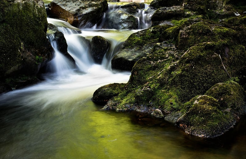 Trickling streams